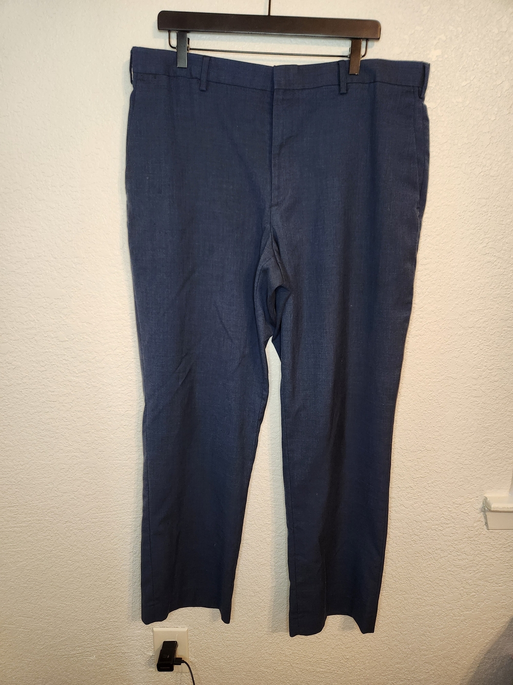 Apt.9 modern fit blue Men's Navy Dress Pants 38x32